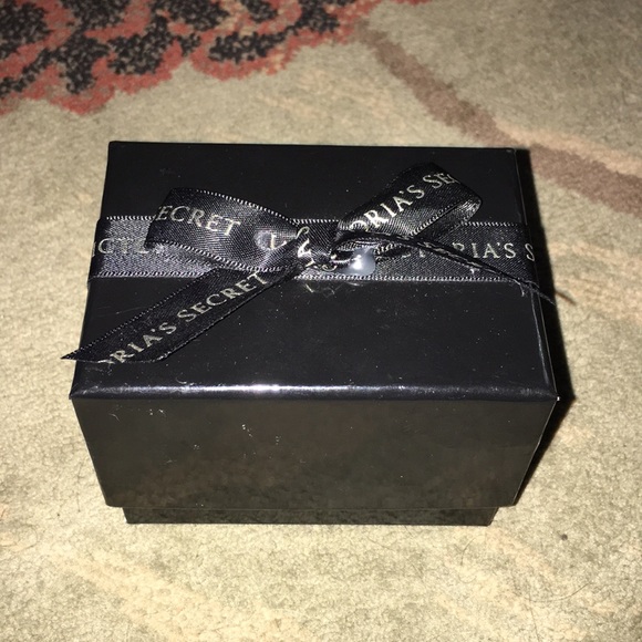 Victoria Secret chunky bracelet - Picture 4 of 5